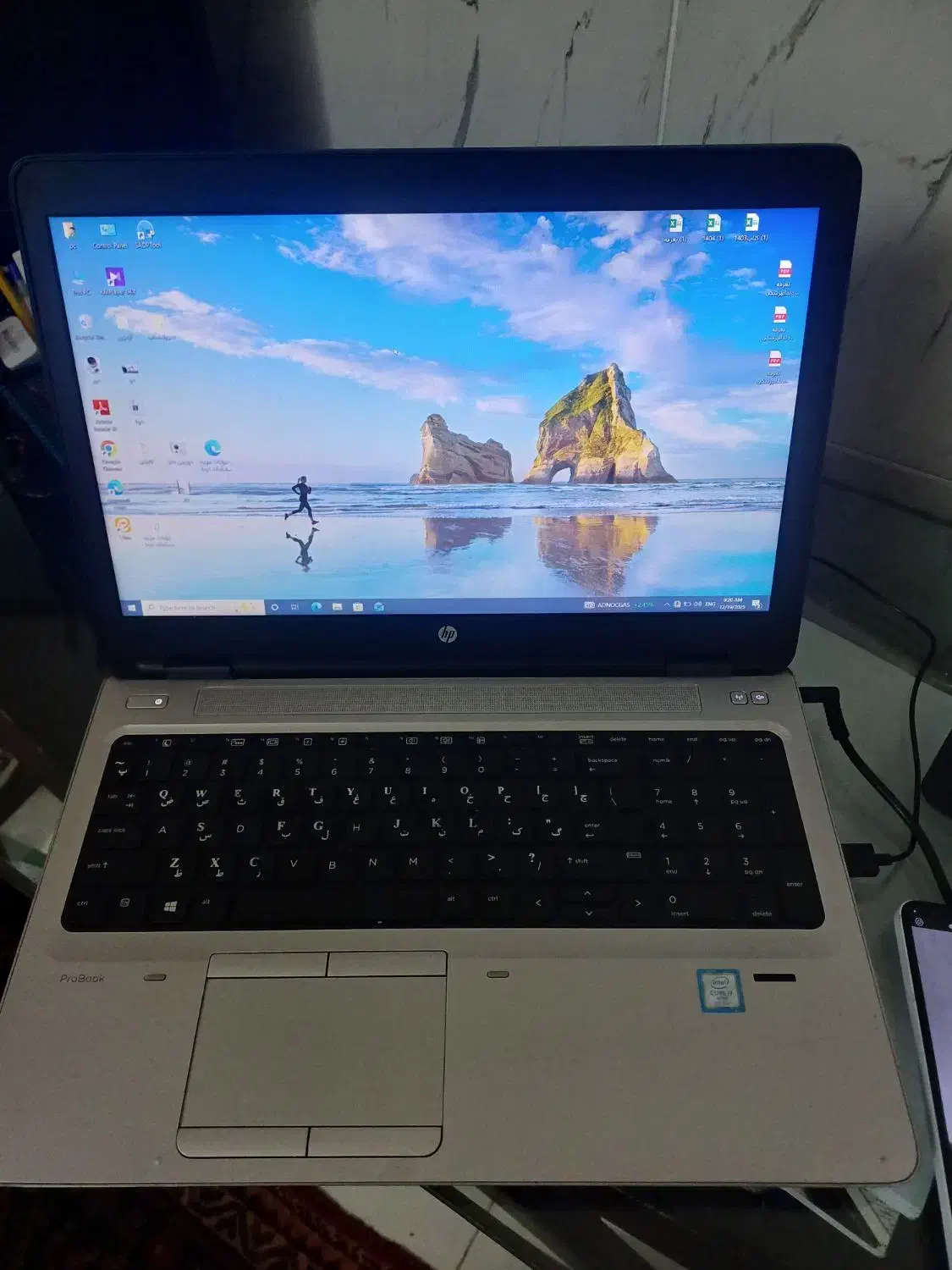 Hp سالم|رایانه همراه|قم, دروازه چوبی|دیوار