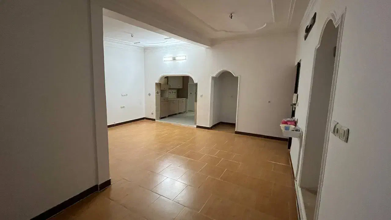 ۹۰ متر تک واحد ۱۶ سال ساخت املاک آروان|فروش آپارتمان|قائمشهر, |دیوار