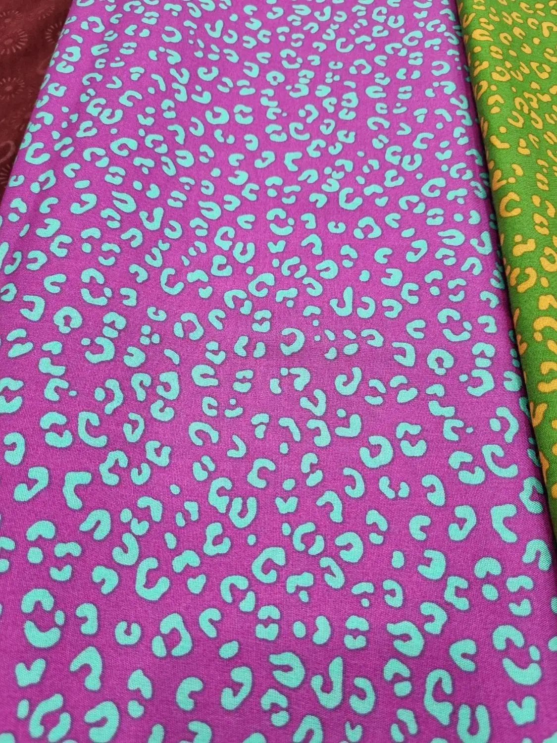 پارچه نخی|لباس|بانه, |دیوار