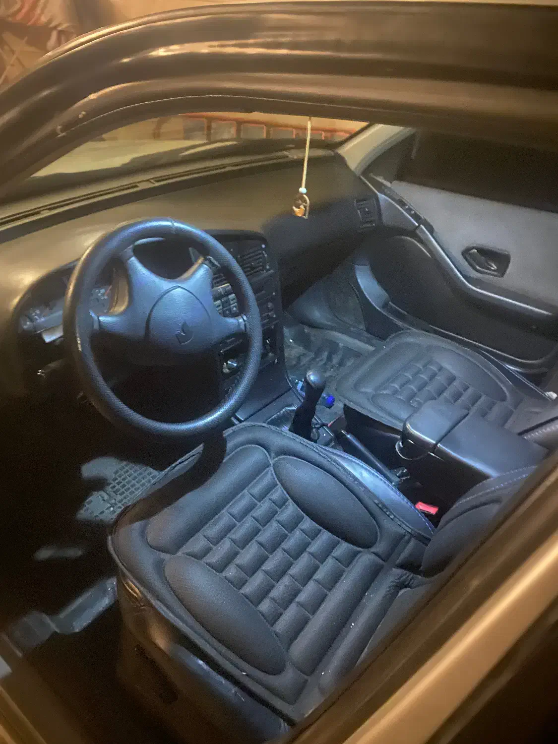 خودرو پژو پارس نقره ای مدل ۸۳ (معاضه)|خودرو سواری و وانت|شهرکرد, |دیوار