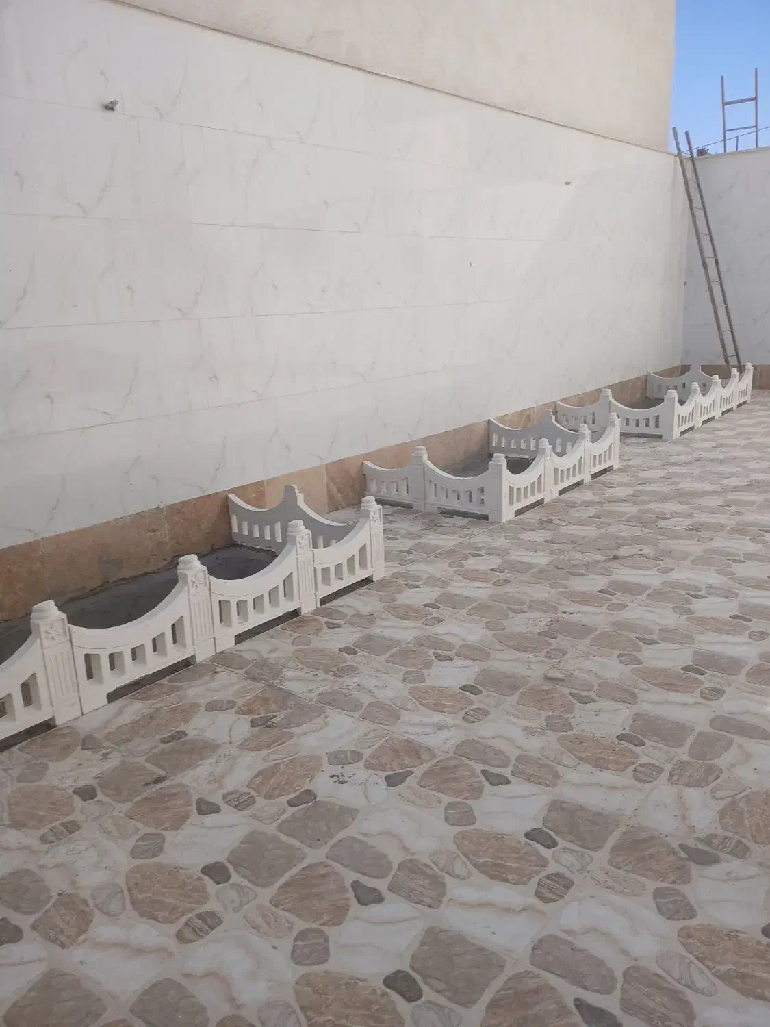 سنگ کاری کاشی سرامیک درمامونیه|خدمات پیشه و مهارت|زرندیه, |دیوار