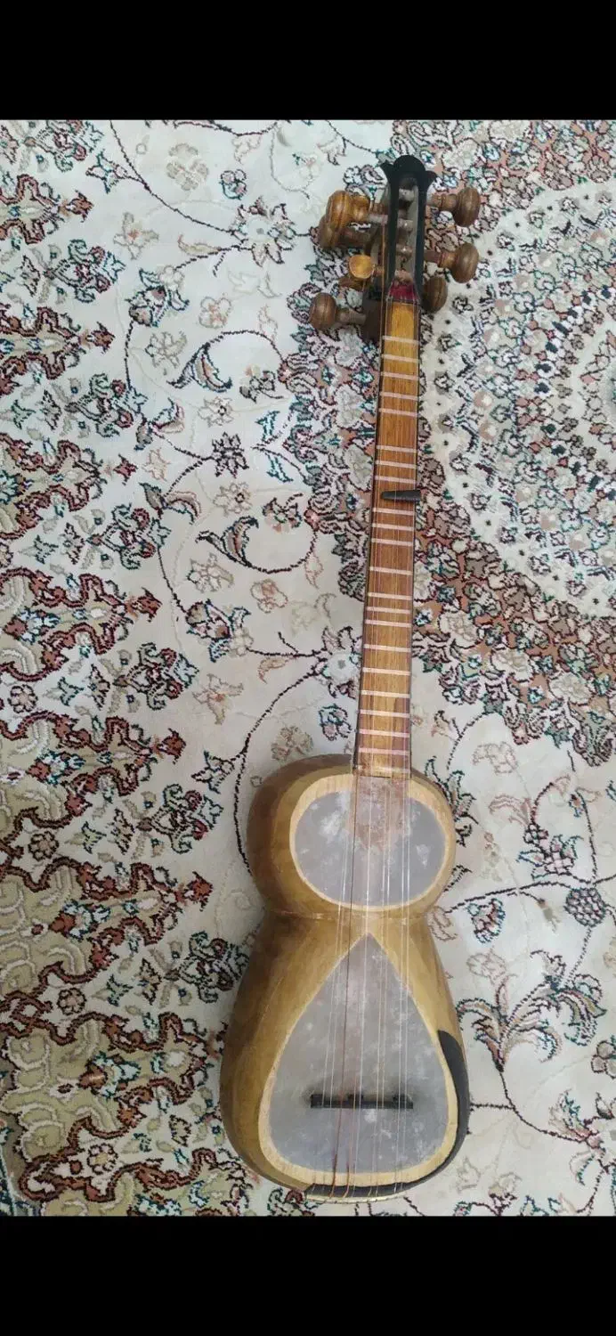 تار اذربایجانی|سازهای سنتی|تبریز, |دیوار