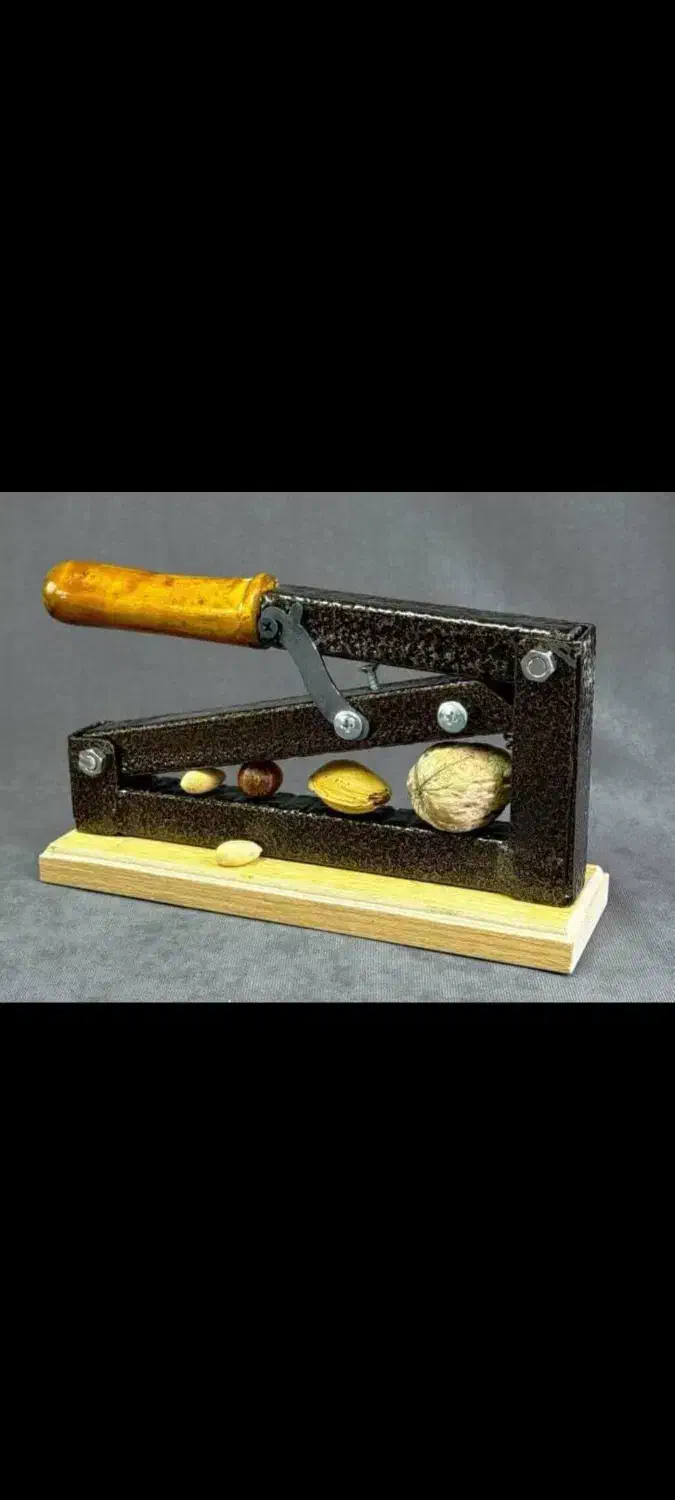 گردو شکن... یه محصول فوق العاده راحت و کاربردی|ظروف پخت‌وپز|یاسوج, |دیوار