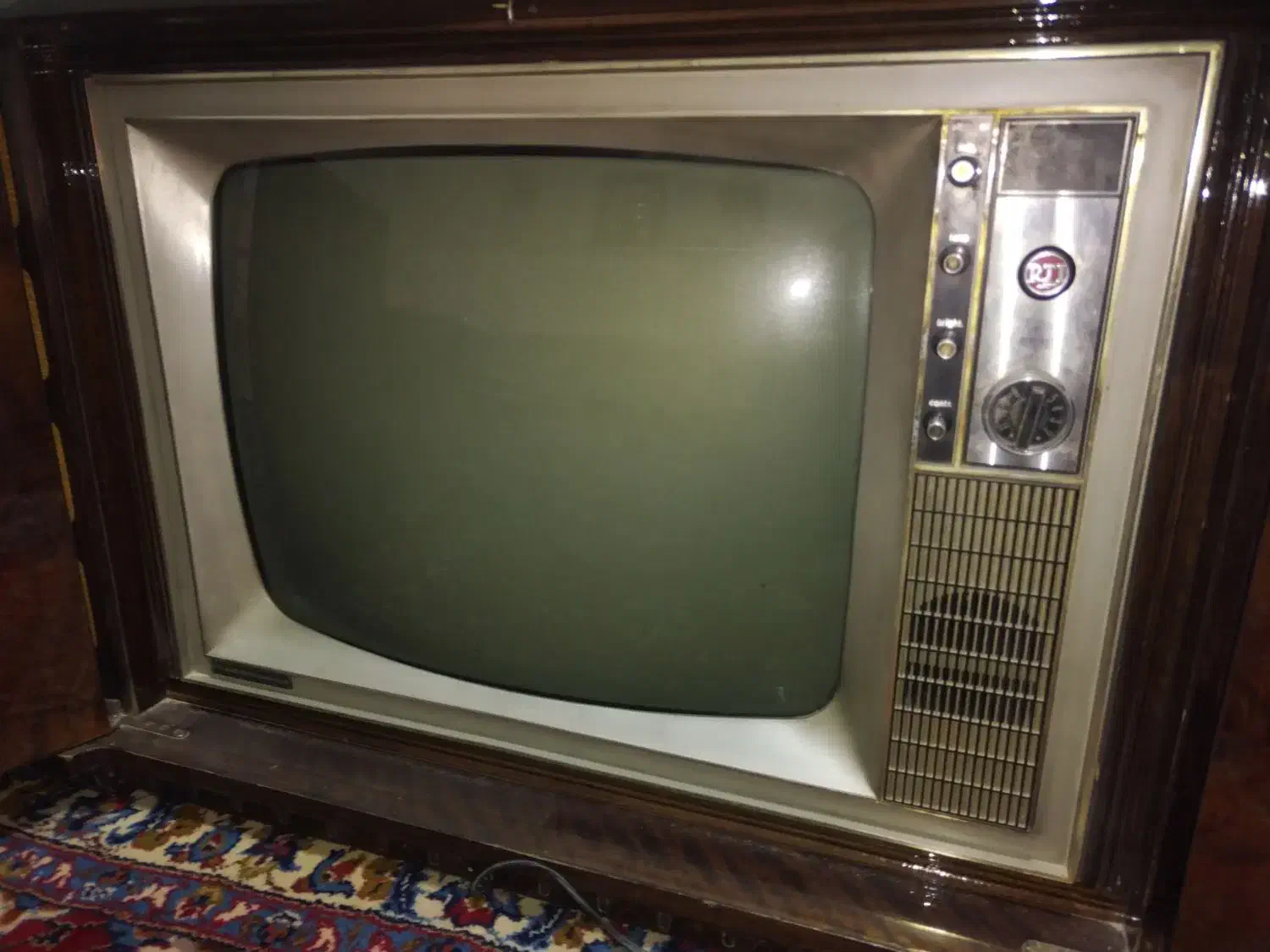 تلویزیون قدیمی|تلویزیون و پروژکتور|شهرضا, |دیوار