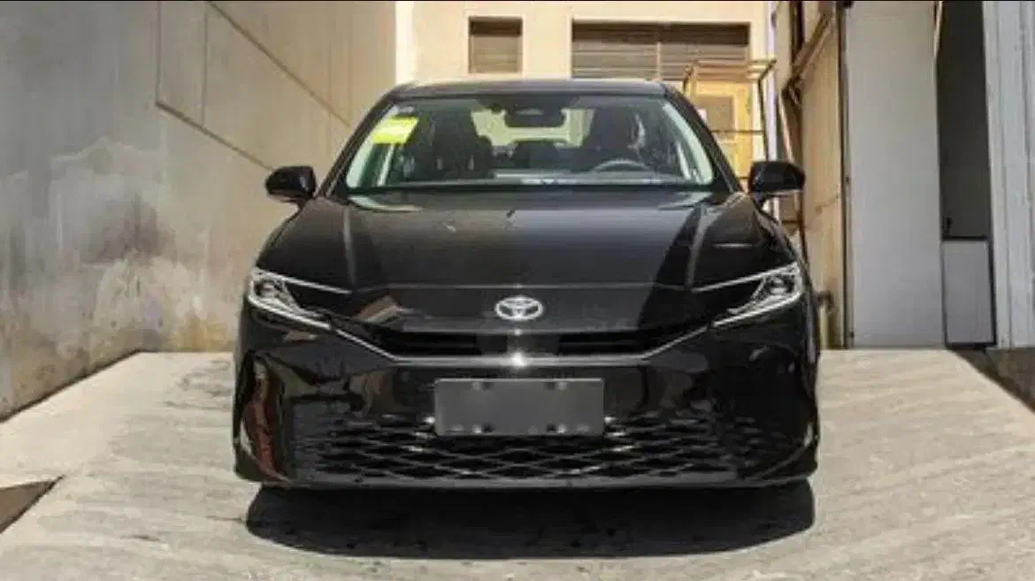 کمری هیبرید ۲۰۲۵ نقد و اقساط(سود بانکی ۶۰ ماهه)|خودرو سواری و وانت|رشت, گلسار|دیوار