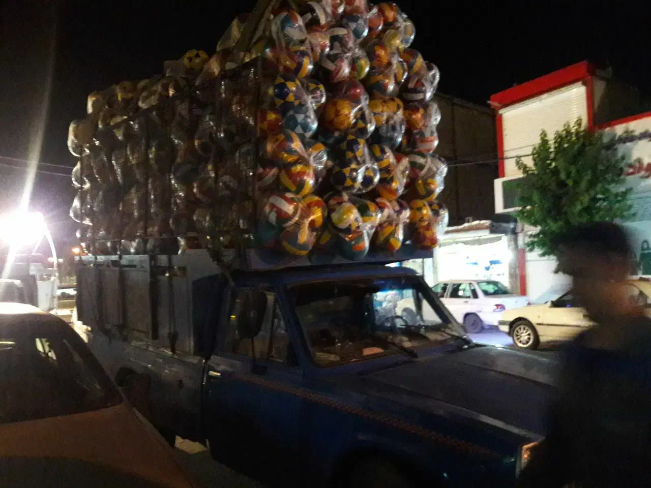 توپ والیبال فوتبال|ورزش‌های توپی|رباط‌کریم, نصیرشهر|دیوار