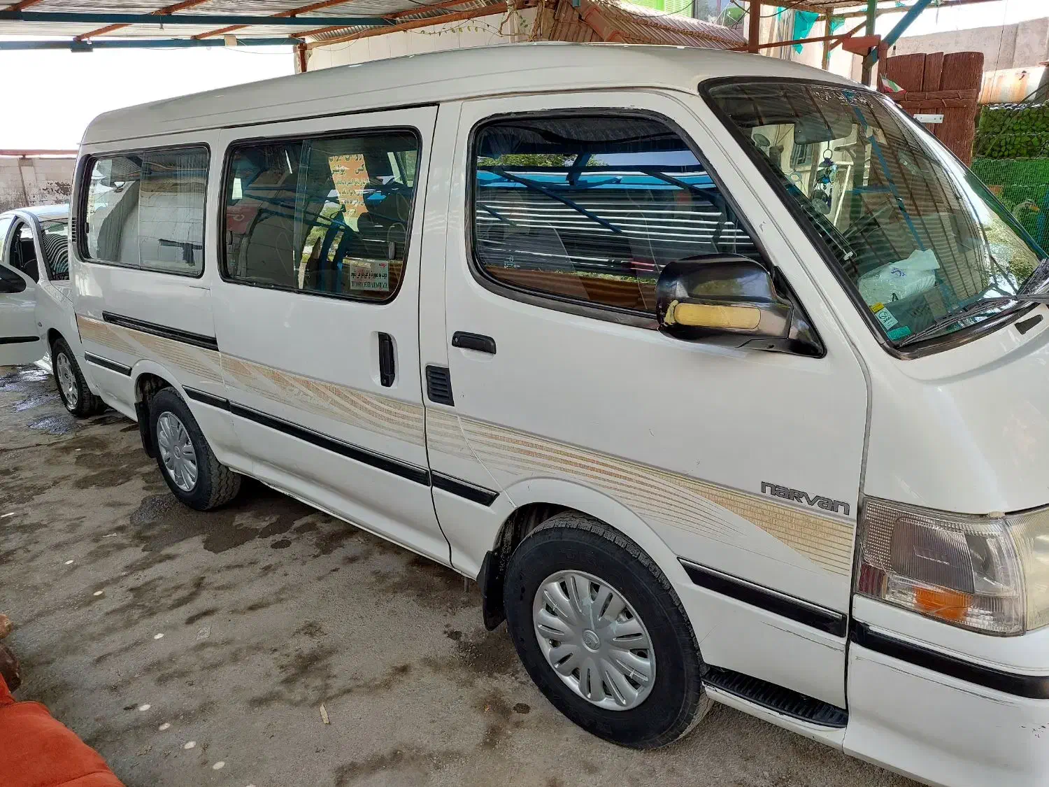 سرویس دهی با ون ۱۰ نفره|خدمات حمل و نقل|اصفهان, بهارستان|دیوار