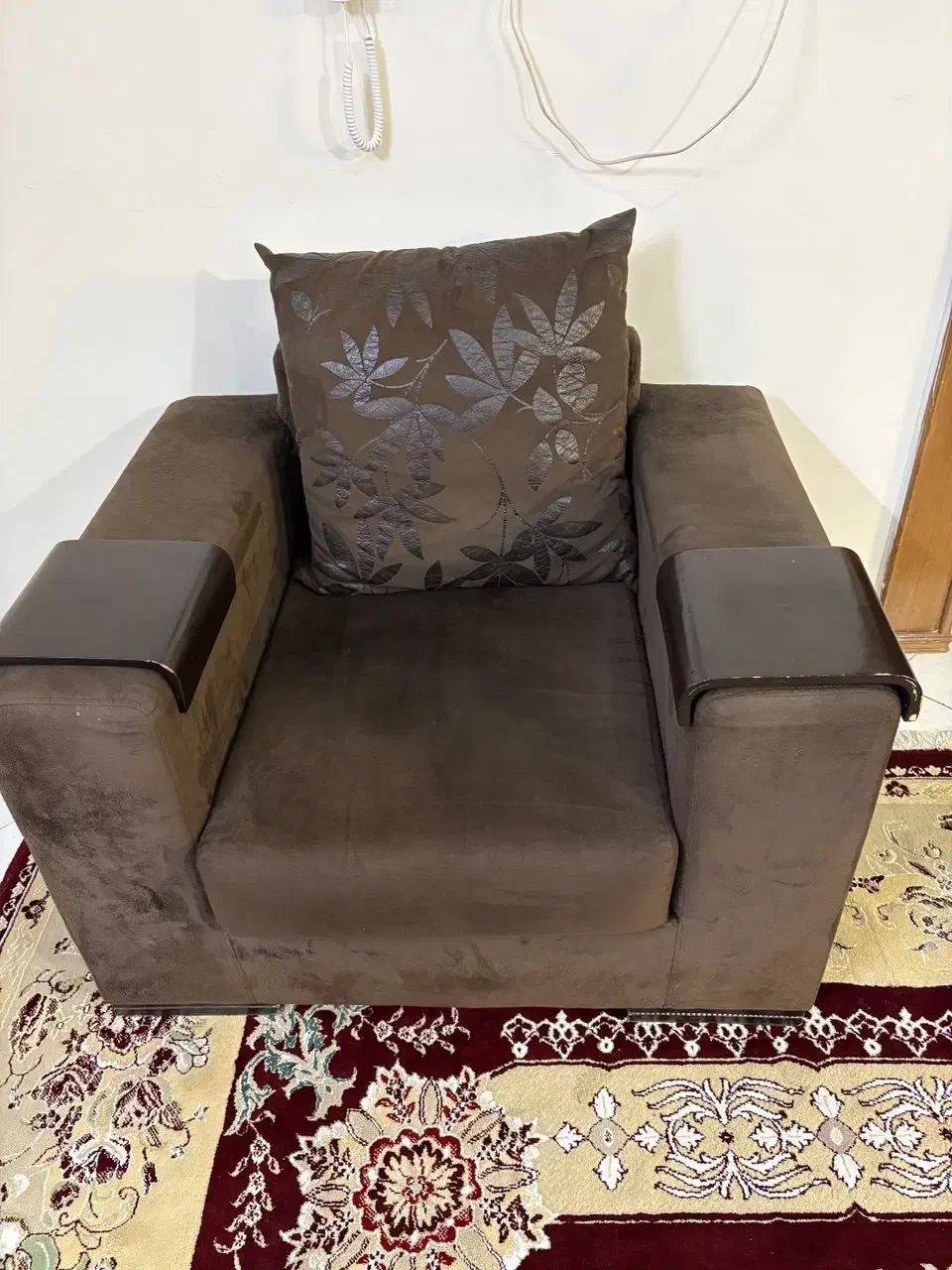 مبلمان|مبلمان خانگی و میز عسلی|مشهد, شهید فرامرز عباسی|دیوار