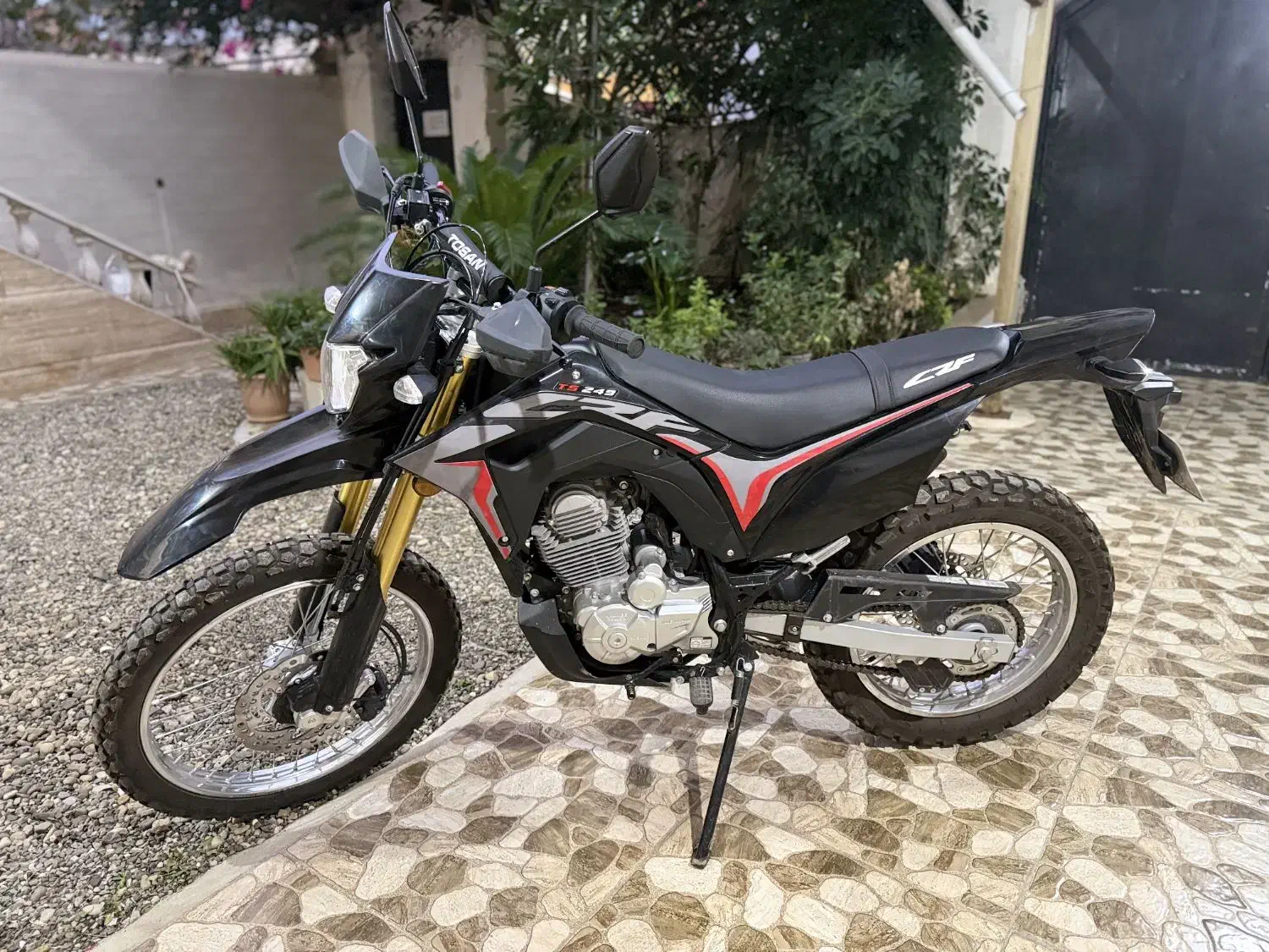 تریل ۲۵۰ توسن|موتورسیکلت|رضوانشهر, |دیوار