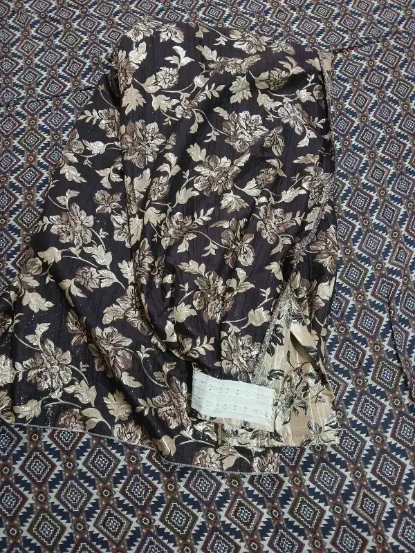 پرده|پرده، رانر، رومیزی|خوی, |دیوار