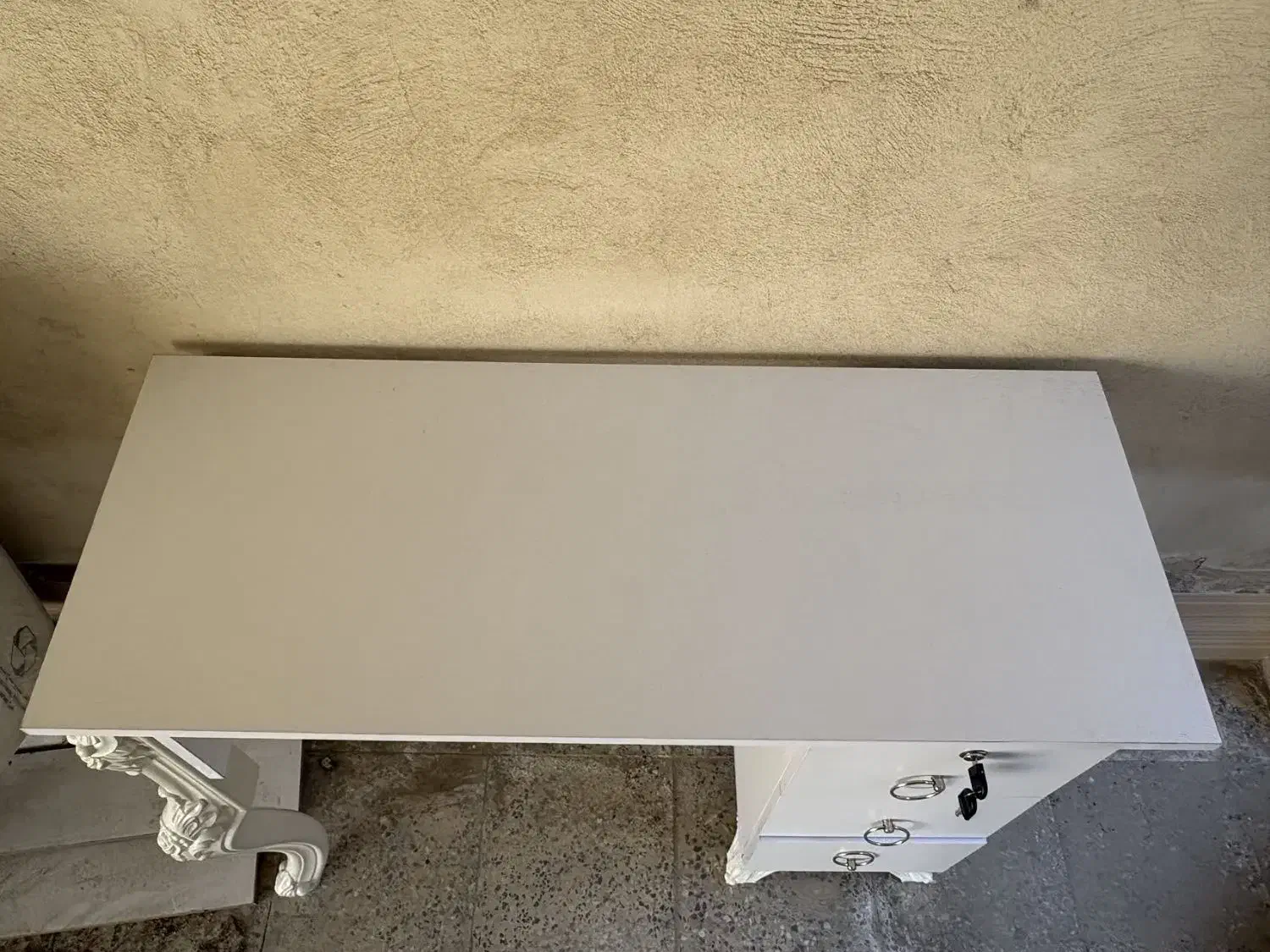 میز کاشت ناخن|آرایشگاه و سالن‌های زیبایی|بندرعباس, |دیوار