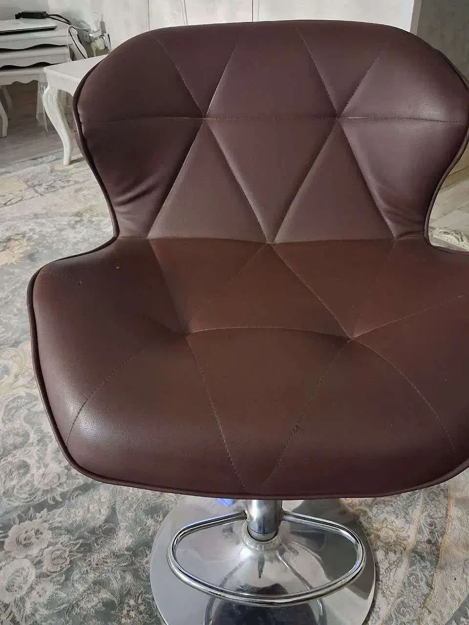 صندلی|آرایشگاه و سالن‌های زیبایی|شهریار, شهریار|دیوار