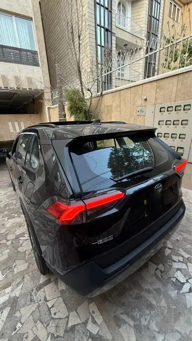 تویوتا راوفور ۲۰۲۵ هیبرید ۲۵۰۰سی سی مشکی تک دف چین|خودرو سواری و وانت|تهران, فاطمی|دیوار