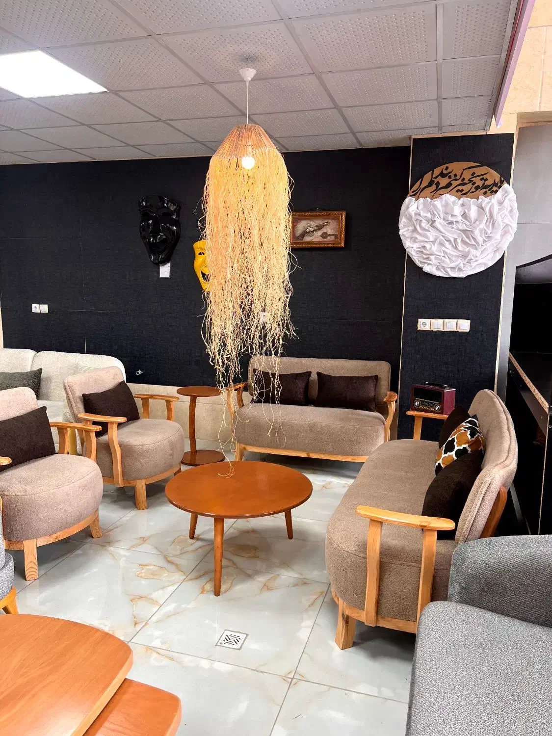 مبل راحتی اقتصادی مدل دستچوبی جمعوجور و شیک|مبلمان خانگی و میز عسلی|کرمانشاه, |دیوار