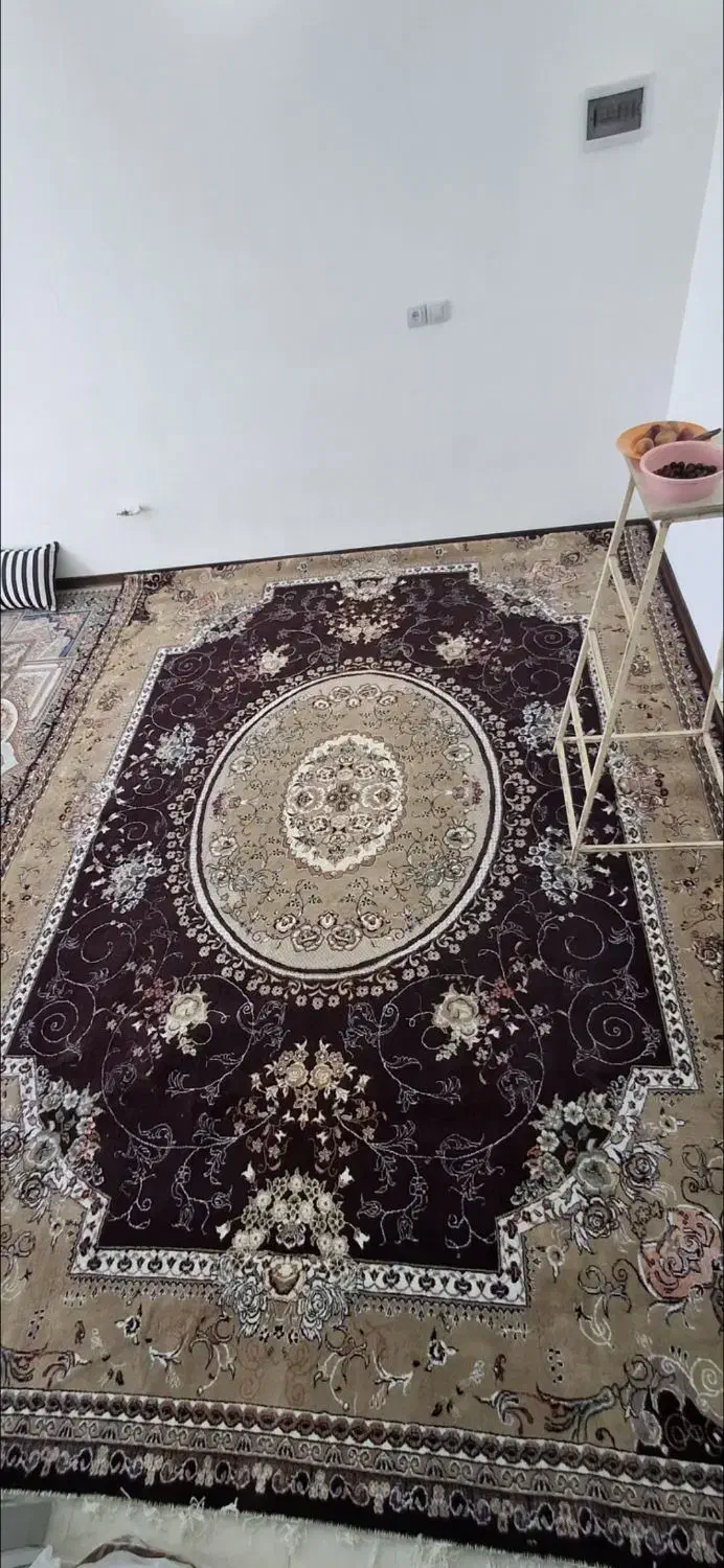 فرش ۱۲ متری در حد نو  تمیز و بدون ایراد|فرش|شیراز, سلطان آباد|دیوار