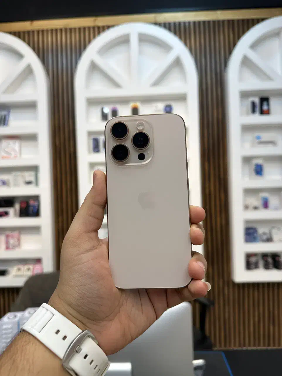 ایفون ۱۶ پرو در حد نو|موبایل|یزد, |دیوار