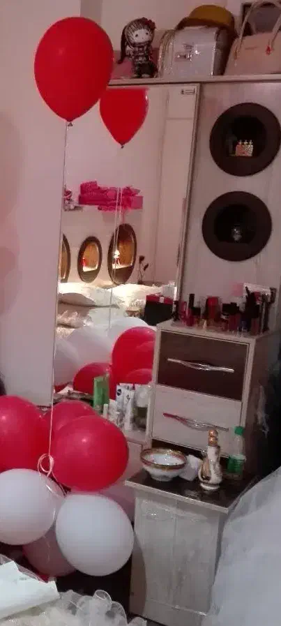 تخت دونفره بعلاوه کمدآرایش وپاتختی کاملا سالم ونو|تخت و سرویس خواب|شیراز, شهرک گلستان|دیوار