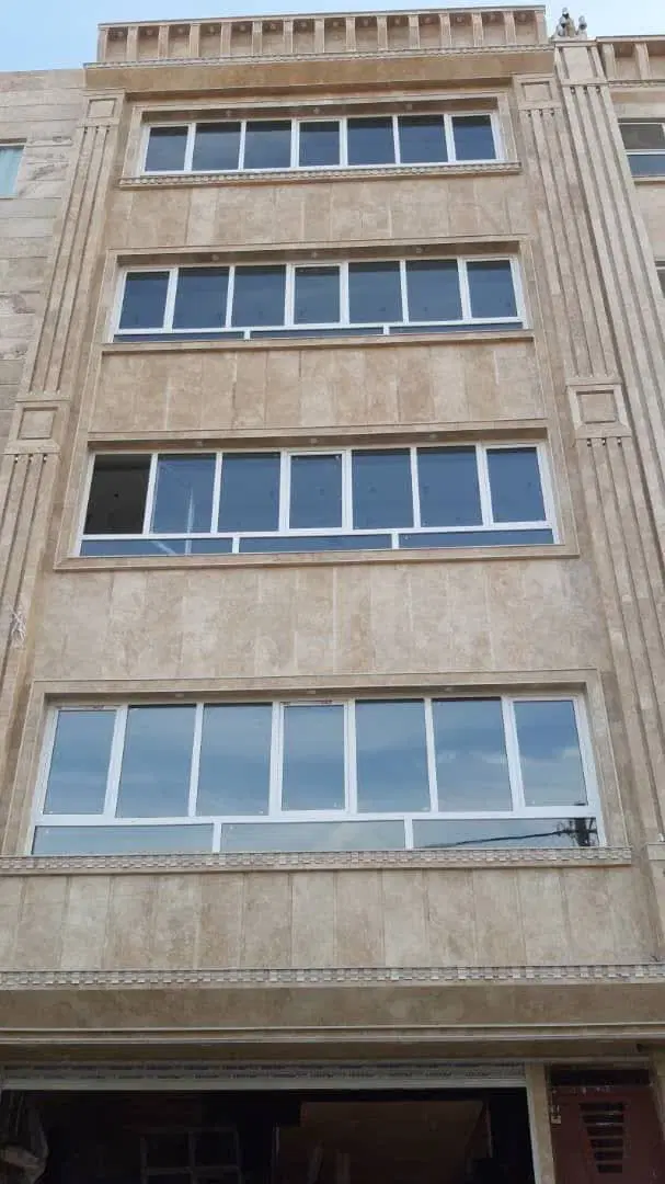 ساخت درب و پنجره دوجداره upvc با پرداخت چکی|خدمات پیشه و مهارت|قم, نخودی|دیوار