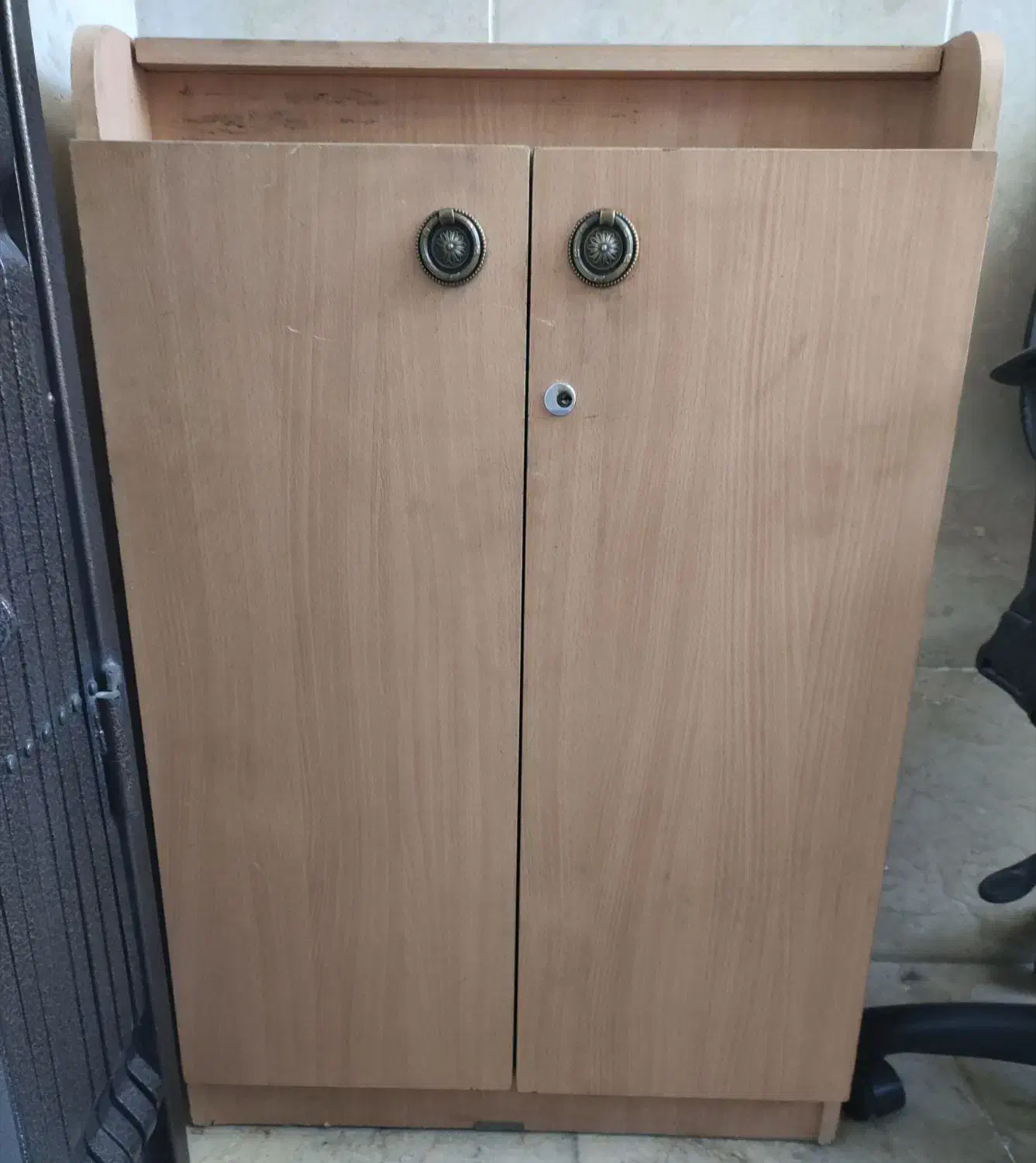 جاکفشی محکم و سالم|جاکفشی، کمد، دراور|اندیشه, اندیشه فاز ۳|دیوار