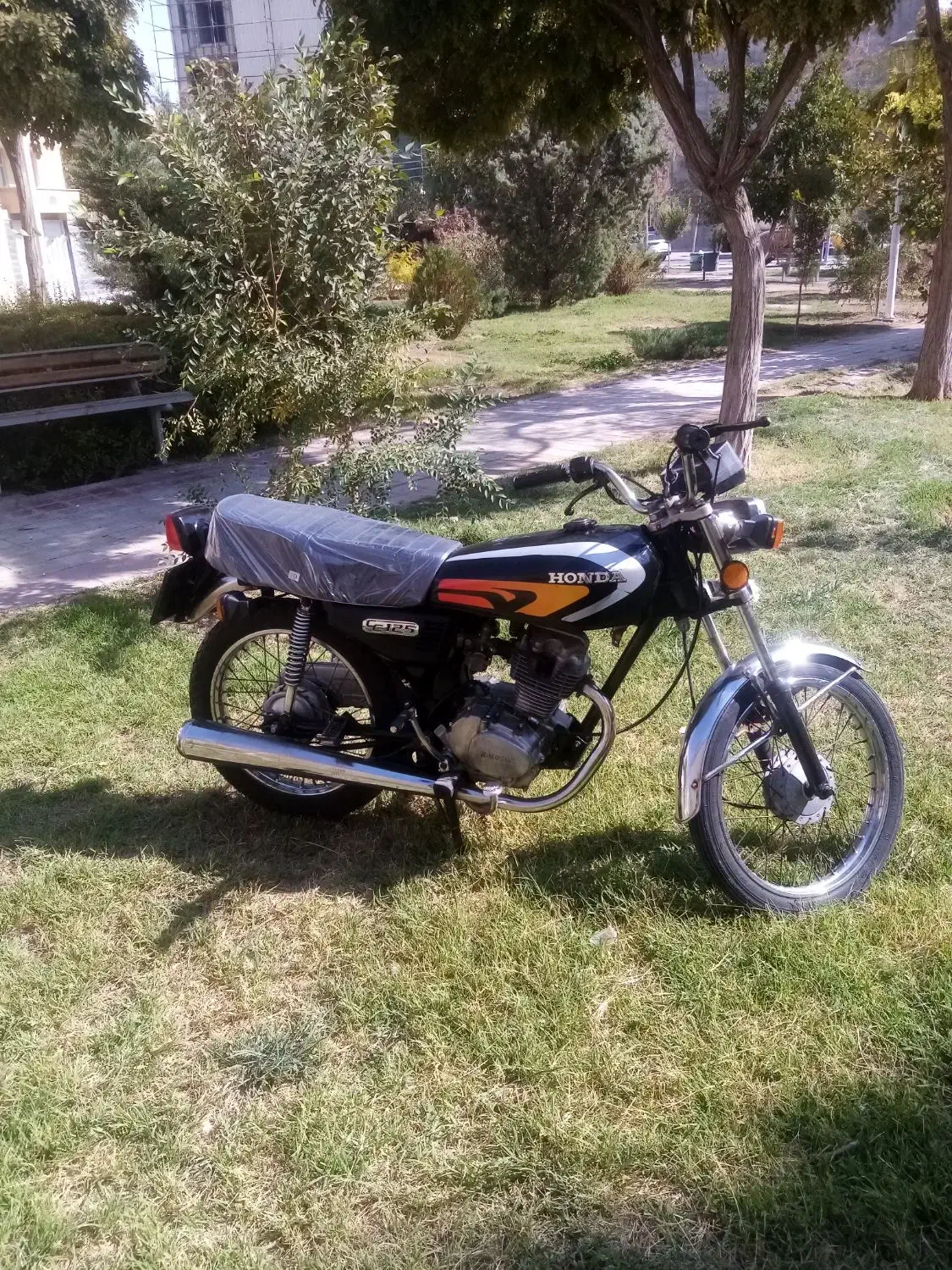 125تمیز کم کار نقد و چکی|موتورسیکلت|اصفهان, کلمان|دیوار