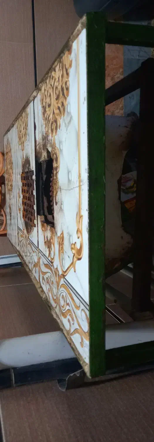 میز آهنی|میز و صندلی غذاخوری|اهواز, زندوکیلی|دیوار