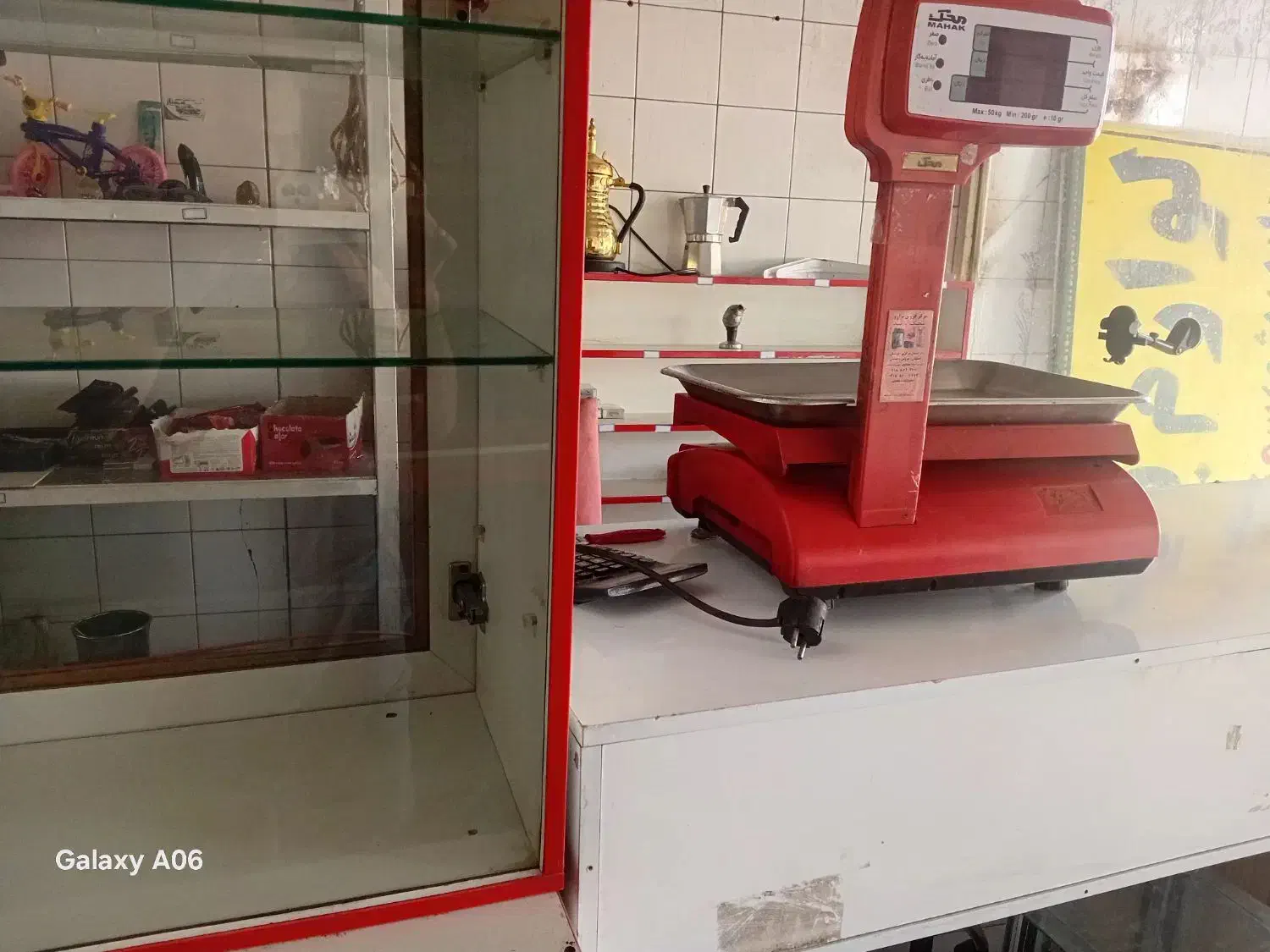 سلام سری کامل وسایل مغازه به فروش میرسد.|فروشگاه و مغازه|دلیجان, |دیوار