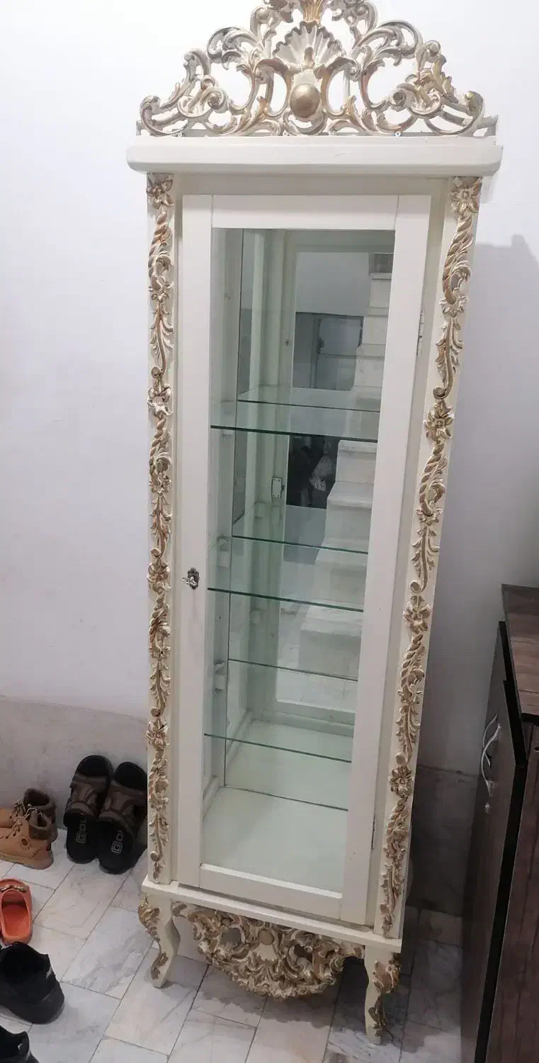 ویترین در حد نو|بوفه، ویترین، کنسول|رباطکریم, رباطکریم|دیوار