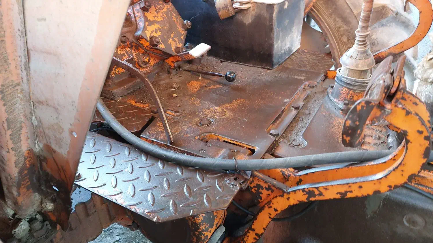 فروش تراکتوررومانی|خودرو سنگین|بیستون, |دیوار