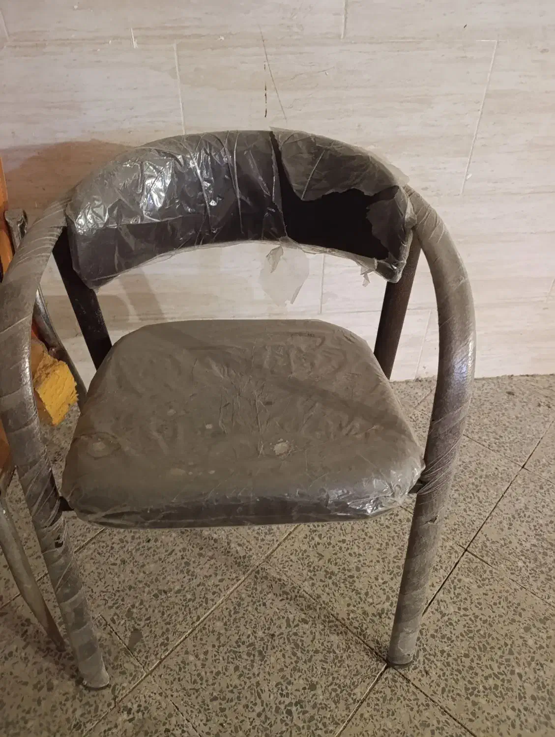 میز و صندلی|صندلی و نیمکت|شوشتر, |دیوار