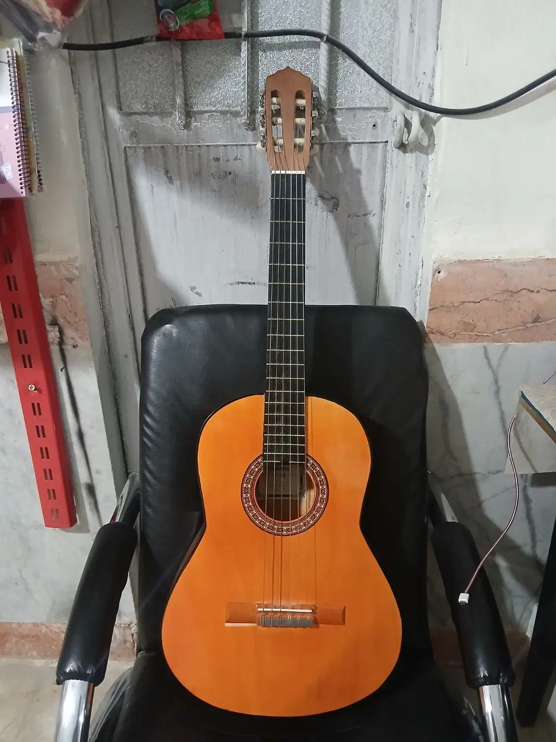 گیتار|گیتار، بیس، امپلیفایر|قوچان, |دیوار