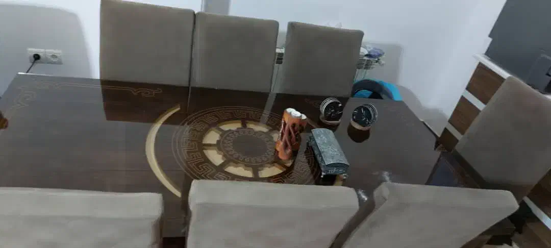 میز غذا خوری ۸ نفره کاملا سالم|میز و صندلی غذاخوری|لاهیجان, شقایق|دیوار