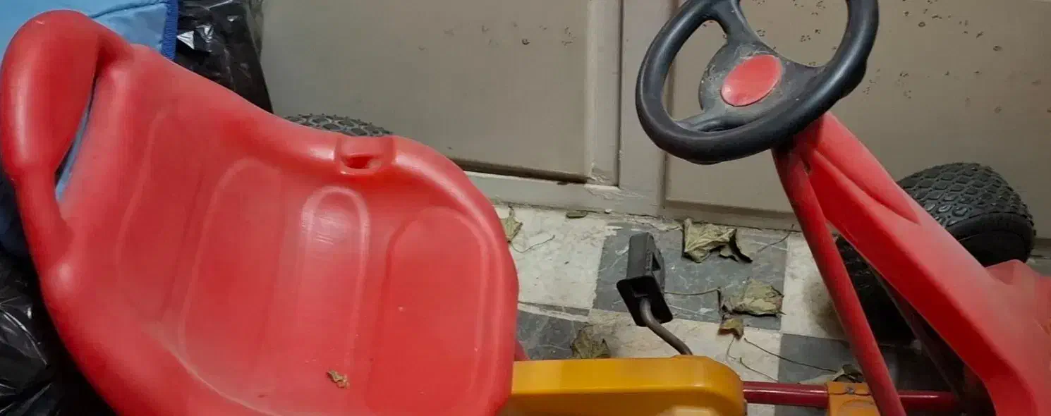 سه چرخه|اسباب‌بازی بچه|اصفهان, لنبان|دیوار