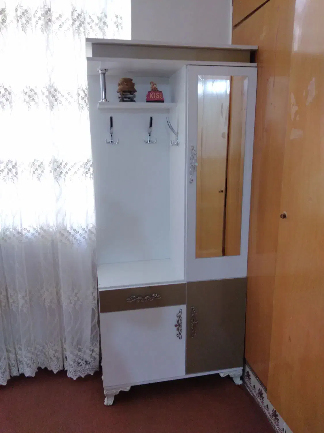 جاکفشی|جاکفشی، کمد، دراور|زابل, |دیوار