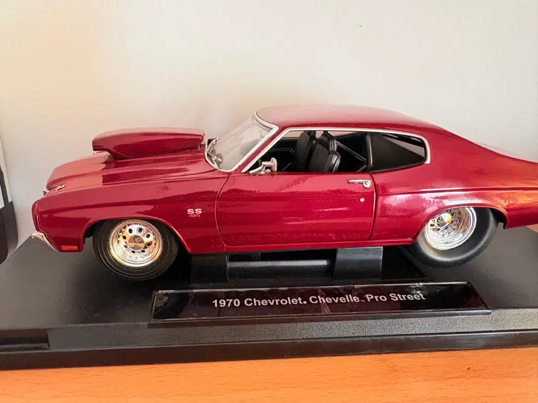 شورلت شول ۱۹۷۰ تولید قدیم ویلی با جعبه و استند|کلکسیون و سرگرمی|تهران, چیتگر شمالی|دیوار