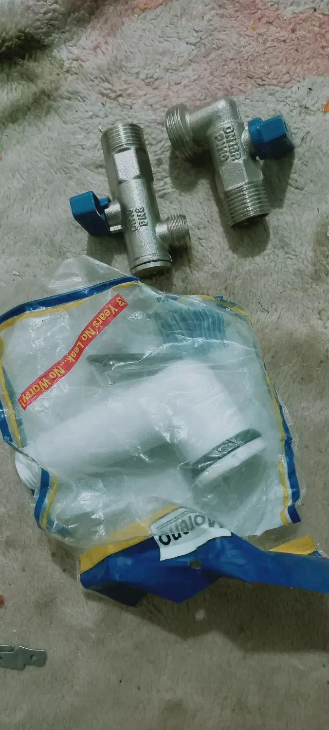 دو عدد شیر برنجی و یک لاکی|لوازم سرویس بهداشتی|زاهدان, |دیوار