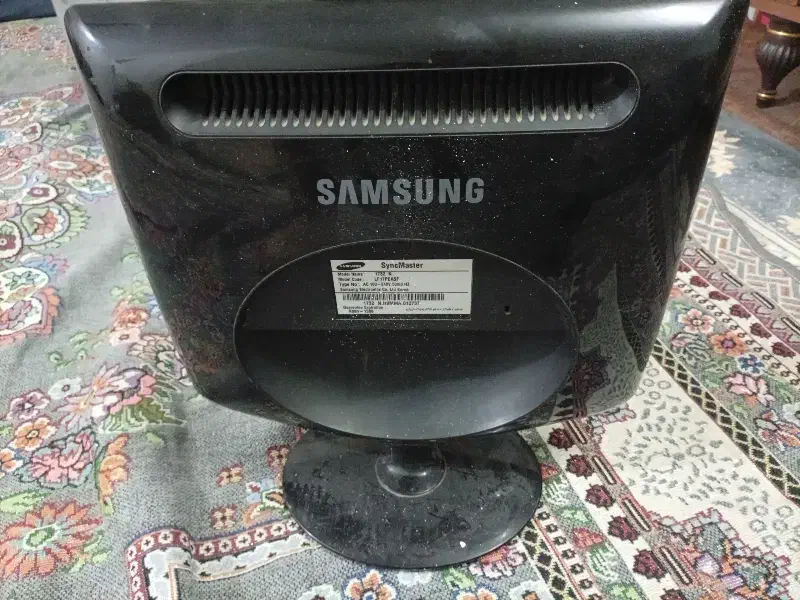 مانیتور سامسونگ|قطعات و لوازم جانبی رایانه|قم, شهدا|دیوار