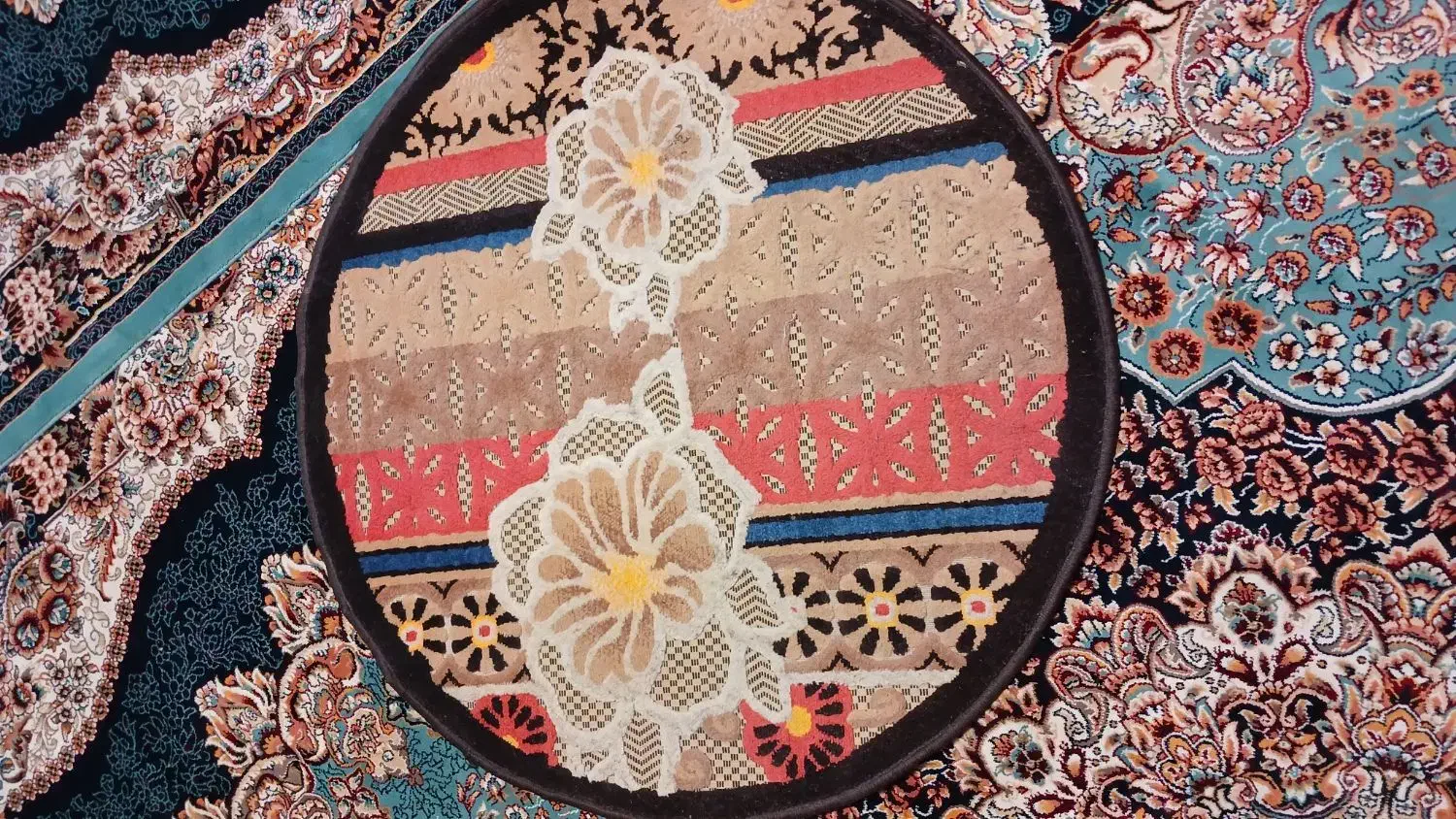 فرش وگلیم|فرش|تربت جام, نظامی|دیوار