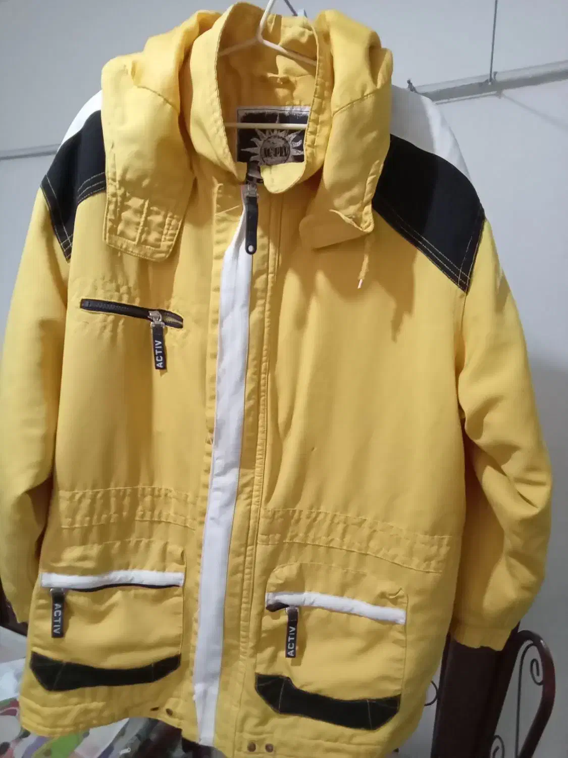 کاپیشن اسکیمو|لباس|شاهین‌شهر, فردوسی|دیوار