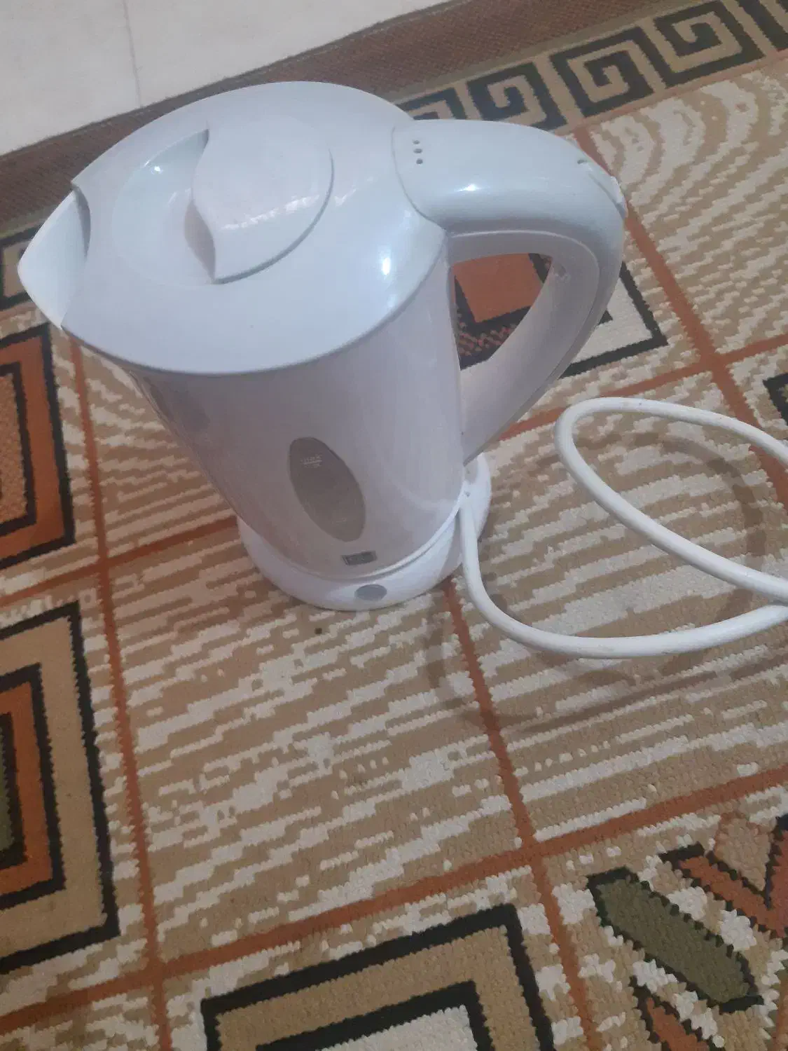 کتری برقی نیم لیتری سالم برا آب جوش قیمت ۴۰۰ت|قوری، کتری، قهوه‌ساز دستی|بندرعباس, |دیوار