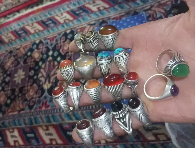 انگشترهای گلچین شده قدیمی وکهنه|جواهرات|بیرجند, |دیوار