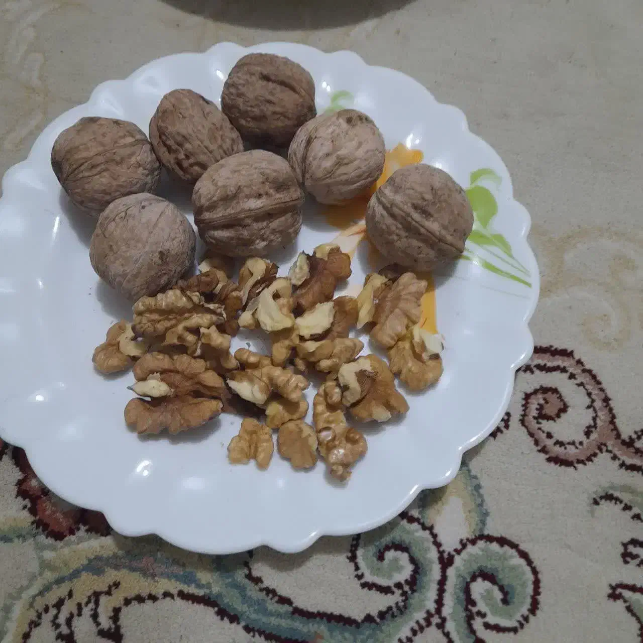 با سلام گردو امسالی درجه یک|خوردنی و آشامیدنی|شاهینشهر, گرگاب|دیوار