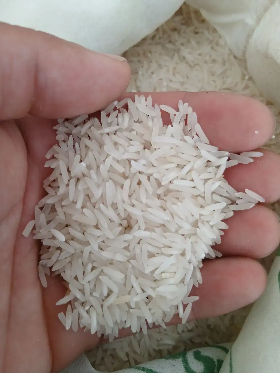 برنج ایرانی باطعم،پخت وعطری عالی (به شرط پخت)|خوردنی و آشامیدنی|تهران, افسریه شمالی|دیوار