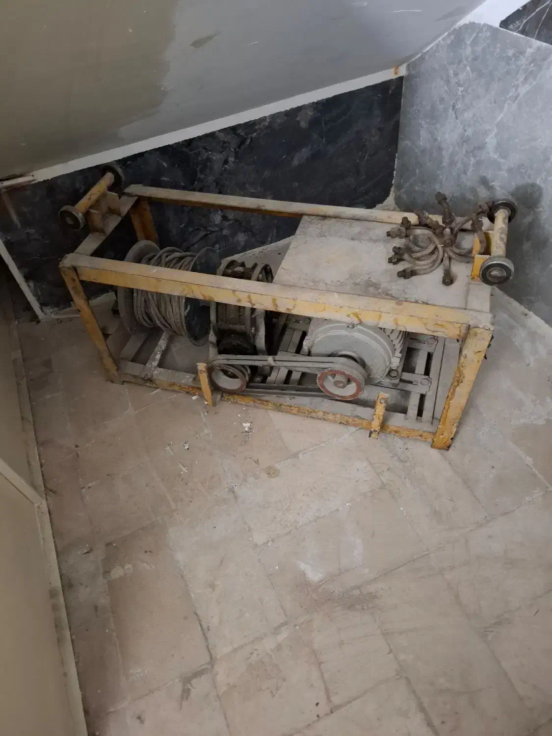 بالابر ساختمانی|مصالح و تجهیزات ساختمان|پردیس, فاز ۲|دیوار