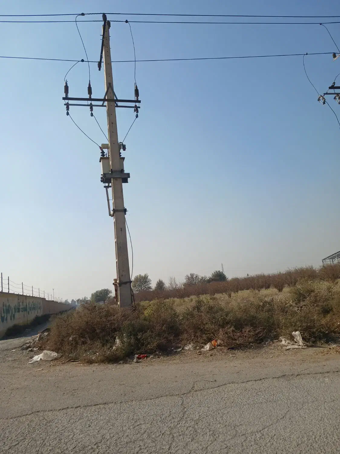 زمین چهاردیواری اجاره ای....|اجارهٔ دفتر صنعتی، کشاورزی، تجاری|قرچک, باقرآباد|دیوار