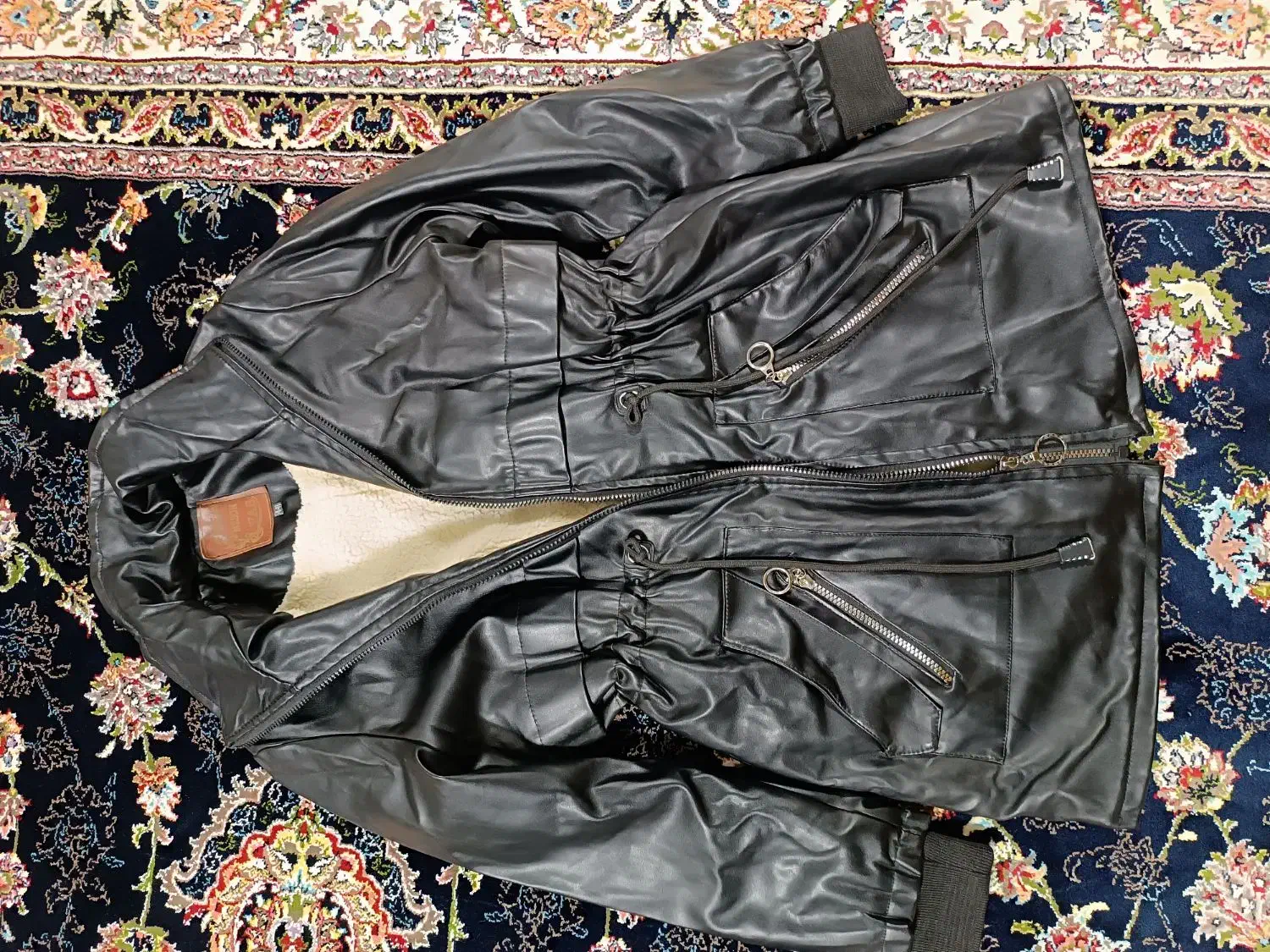 پالتو چرم در حد نو|لباس|جوانرود, |دیوار