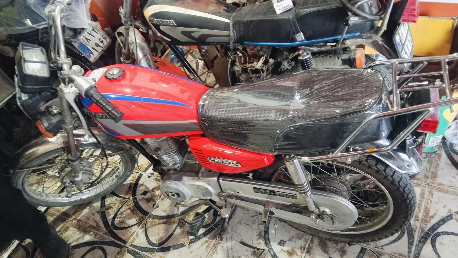 هوندا 125|موتورسیکلت|کهنوج, |دیوار