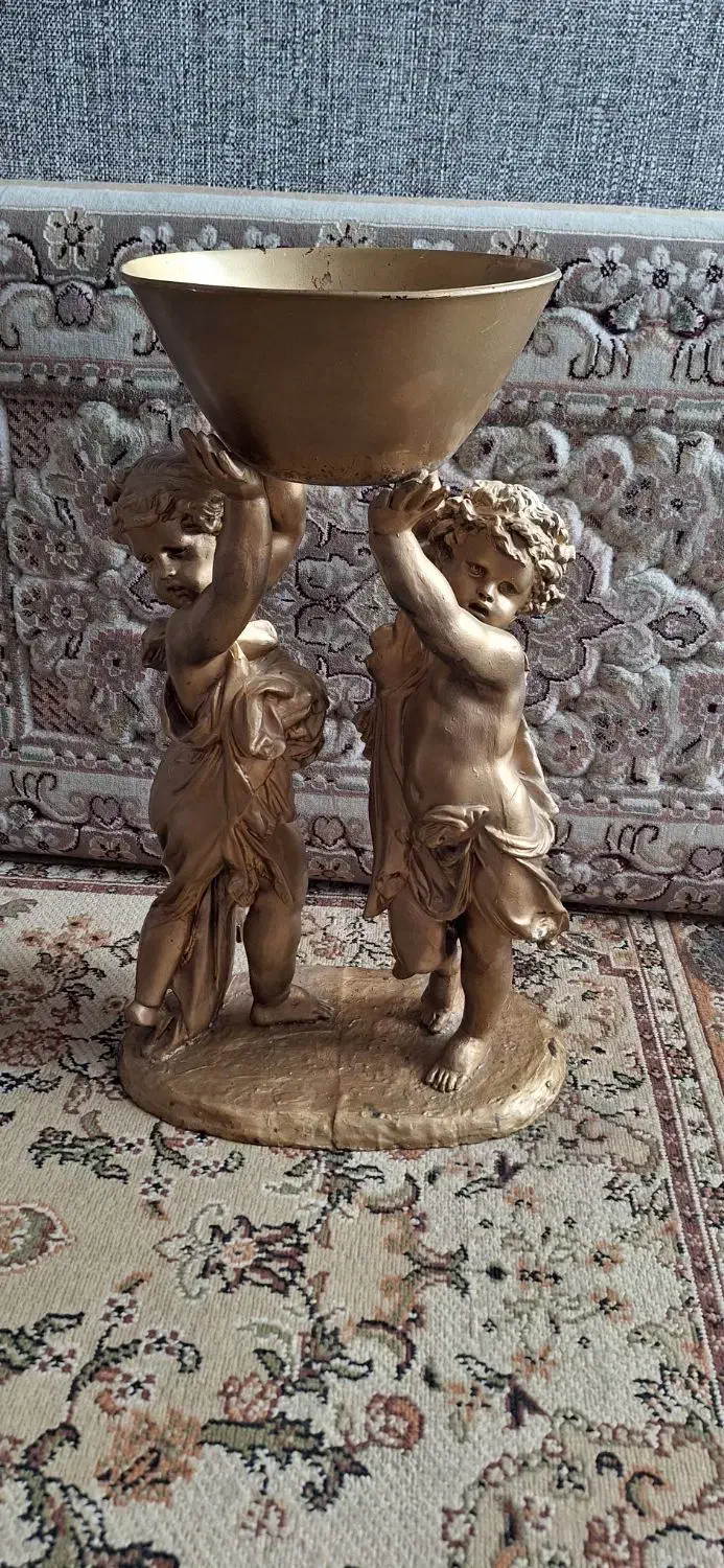 مجسمه|مجسمه، تندیس، ماکت|قدس, شهر‌قدس|دیوار