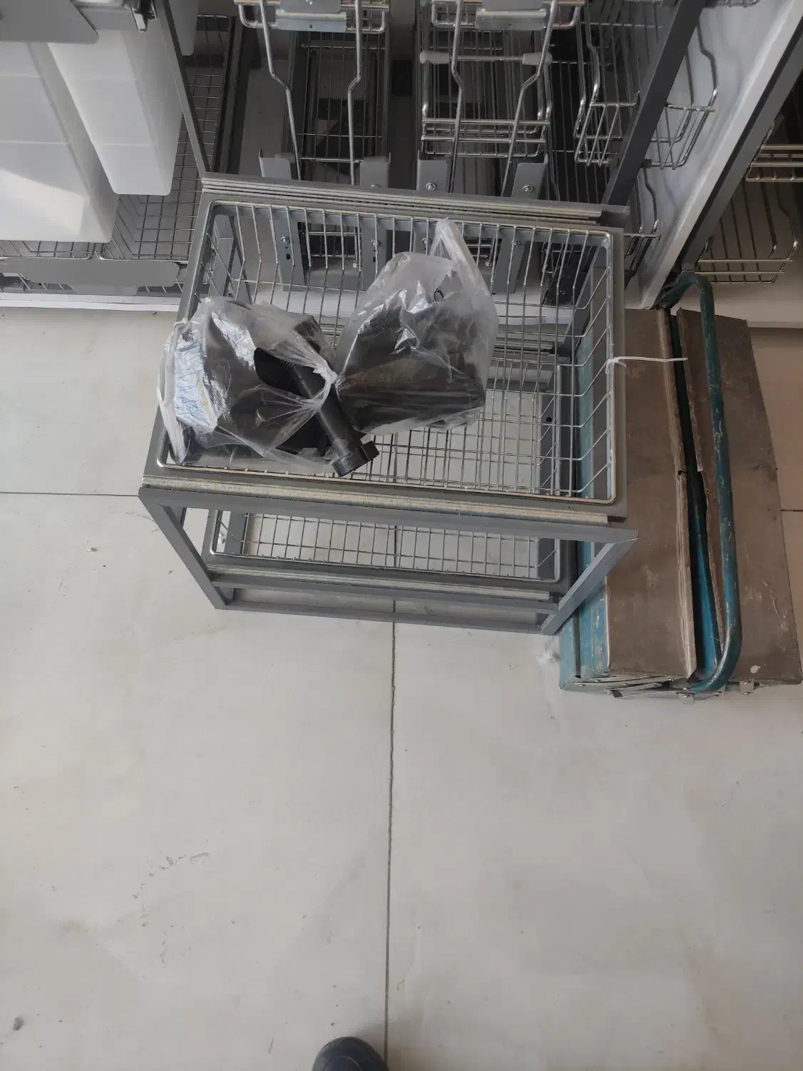 سبدسیب زمینی پیاز|ظروف نگهدارنده، پلاستیکی، یک‌بارمصرف|قائن, |دیوار