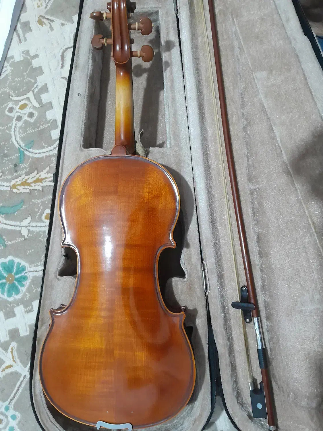 ویالون|ویولن|بجنورد, |دیوار