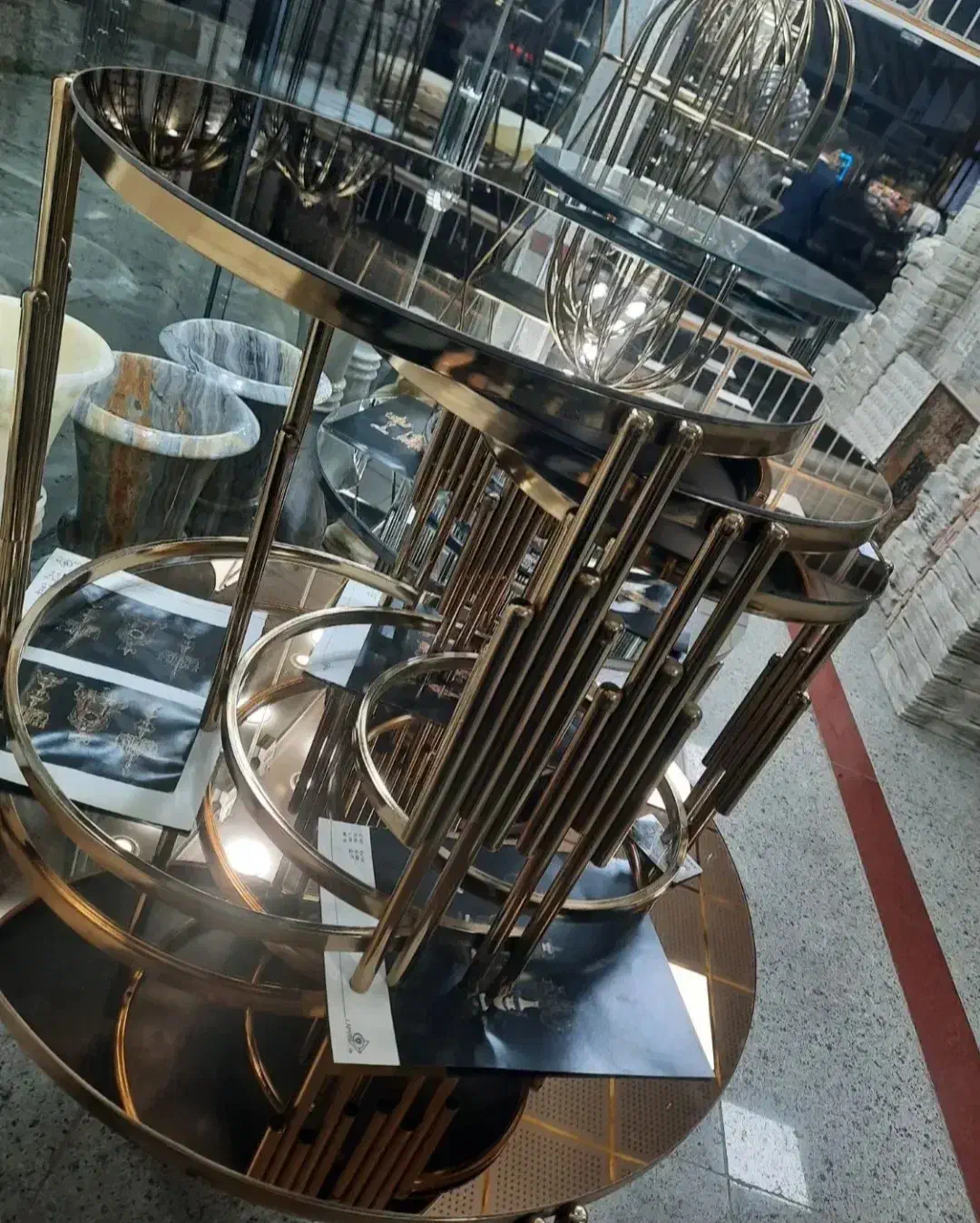 فروش جلومبلی فورتیک 4 تیکه با تخفیف ویژه|مبلمان خانگی و میز عسلی|کرمانشاه, |دیوار